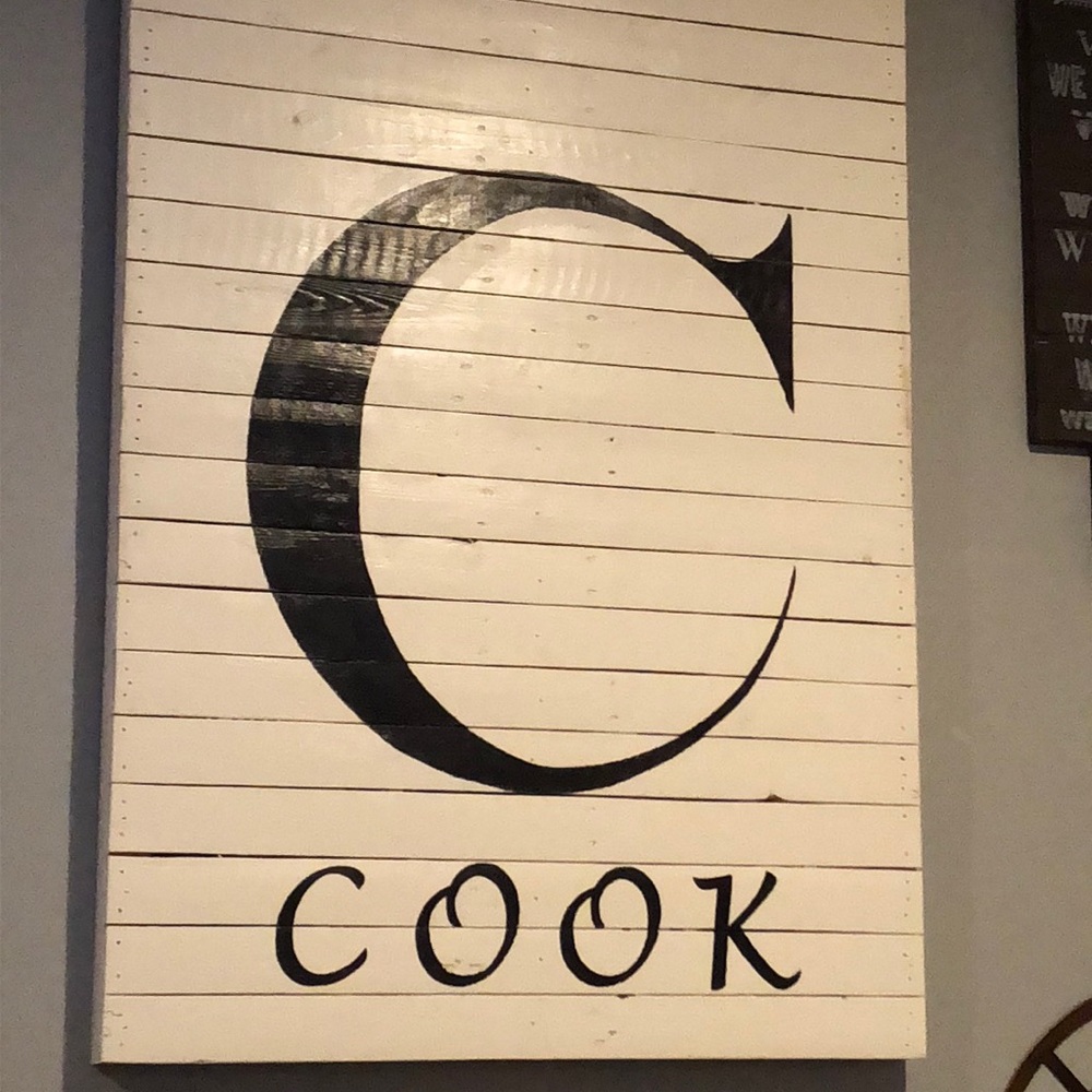 Meet your Posher, Leah